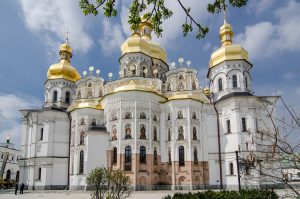 Circa 30 de persoane infectate în mănăstirea Lavra Pecerska