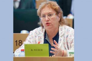 Renate Weber afirmă că CCR e fermă privind restrângerea exercițiului unor drepturi în stare de alertă; numai prin lege se poate realiza aceasta