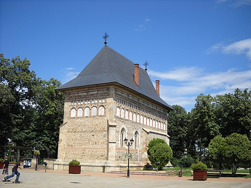  Începe construcţia bisericii cu hramul Naşterea Sf. Ioan Botezătorul din Piatra-Neamţ