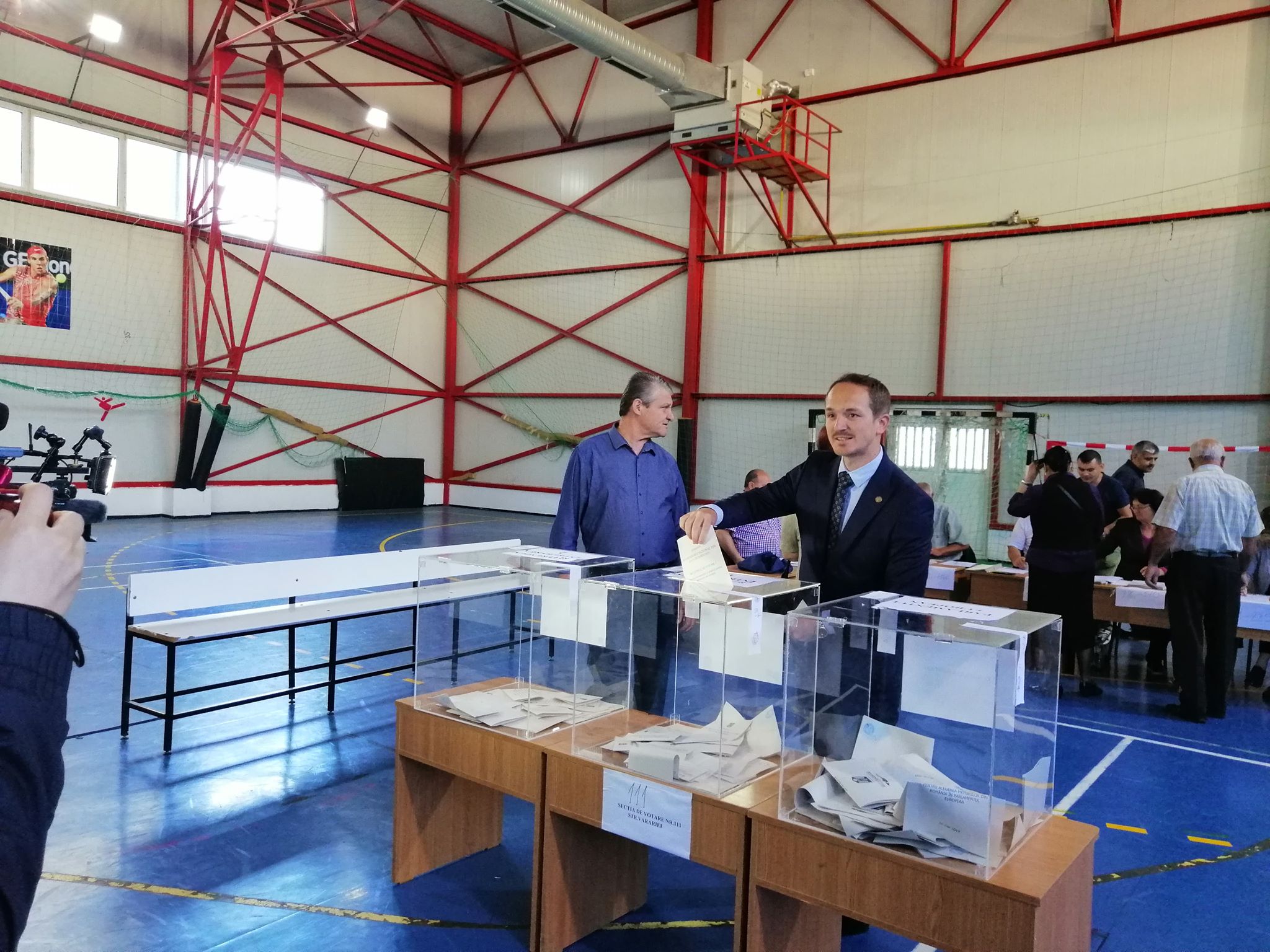 Foto-video Oamenii politici bârlădeni au votat