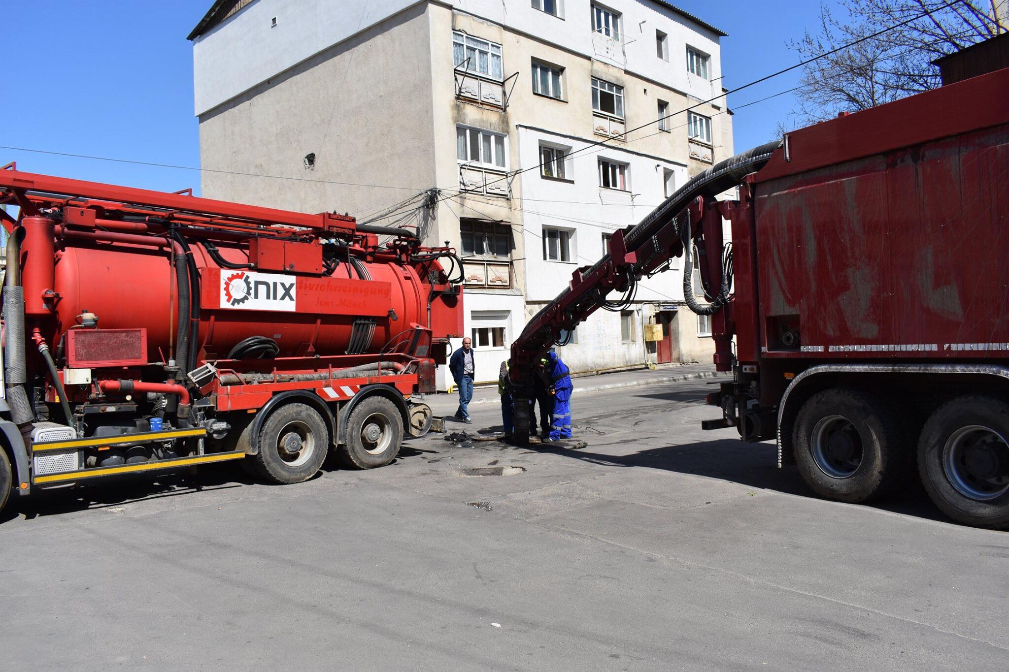 Vine,vine ploaia! Locuitorii de pe G-ral Vasile Milea ar trebui să renunțe la bărci?