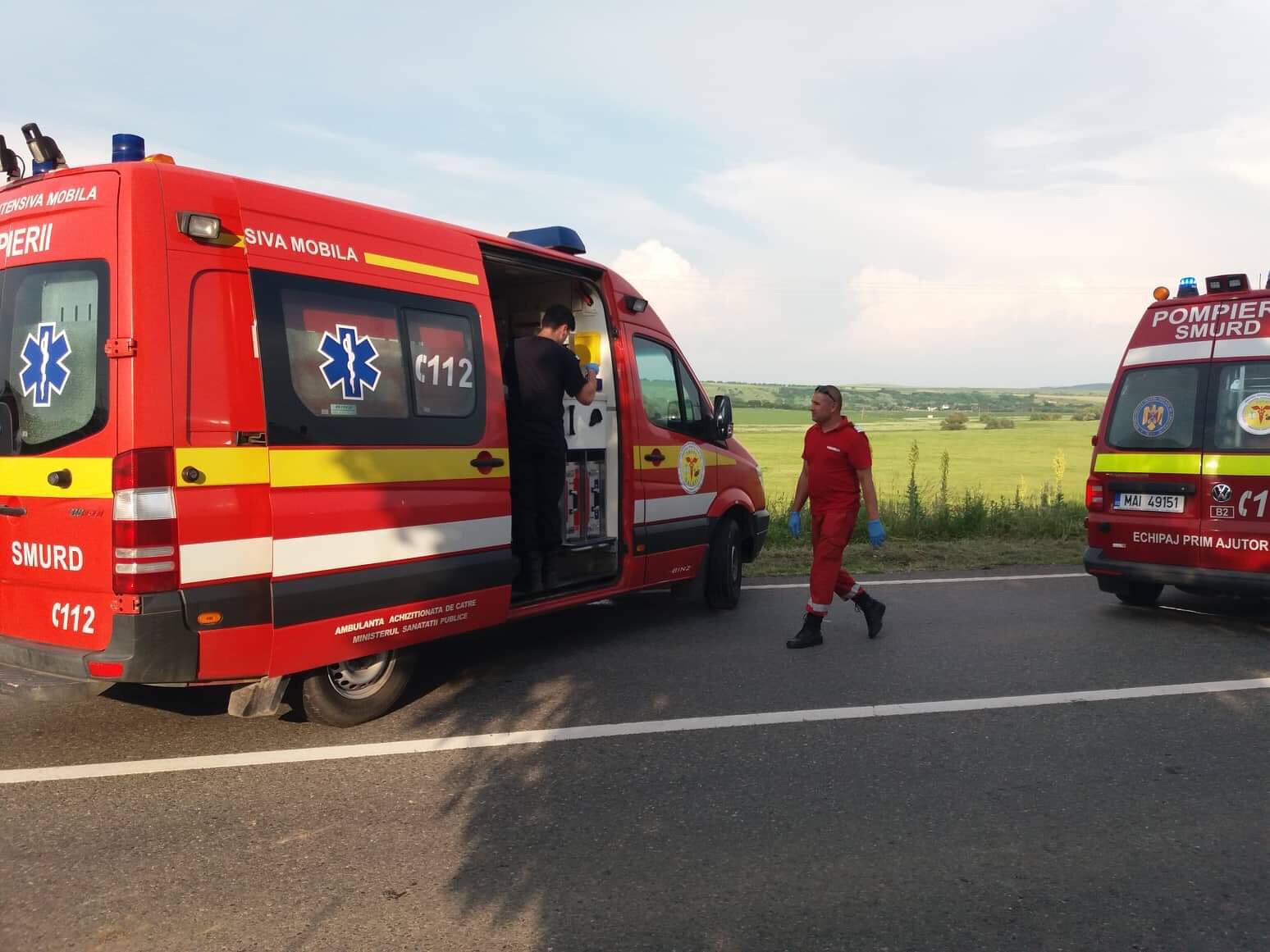 SERTARUL CU VECHITURI, TRADIŢII DE RUSALII, POGORÂREA SF. DUH