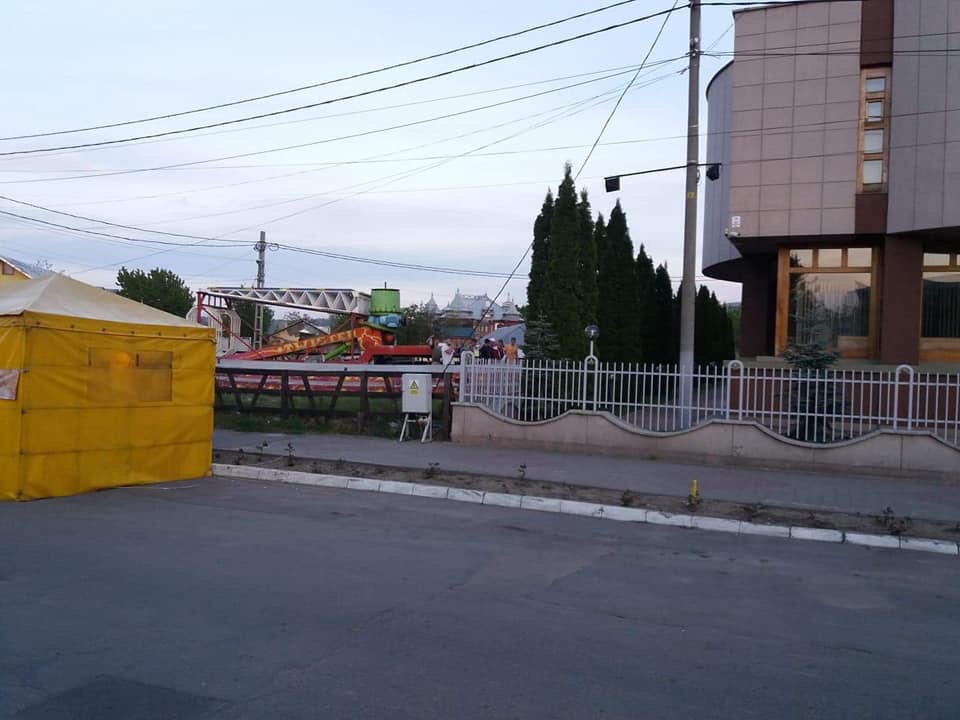 Centrul cultural istoric „cotropit” de micii și manelele votate de PSD și PNL Bârlad