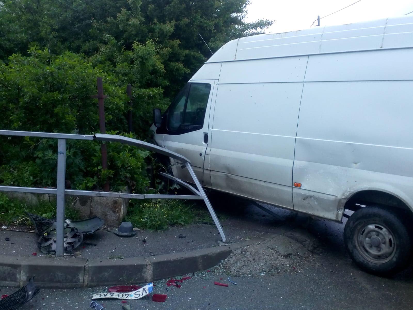 Accident cu victimă încarcerată