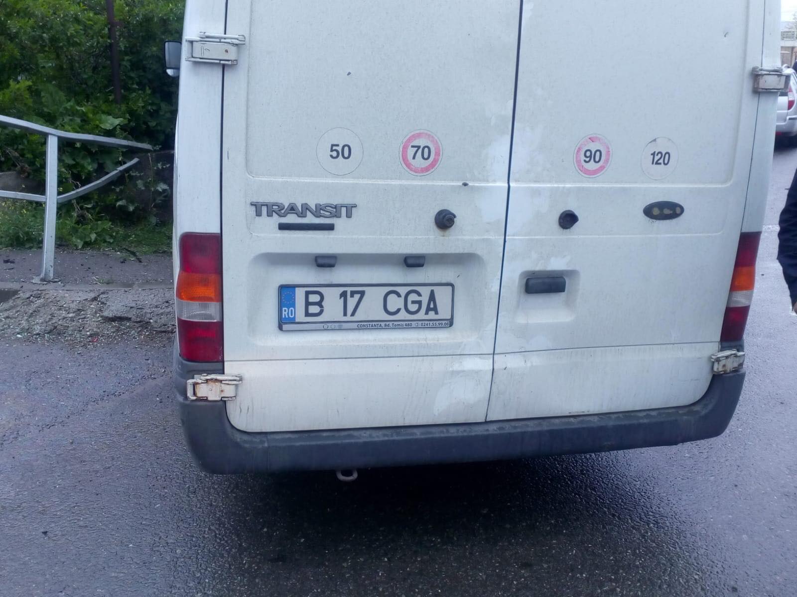 Accident cu victimă încarcerată
