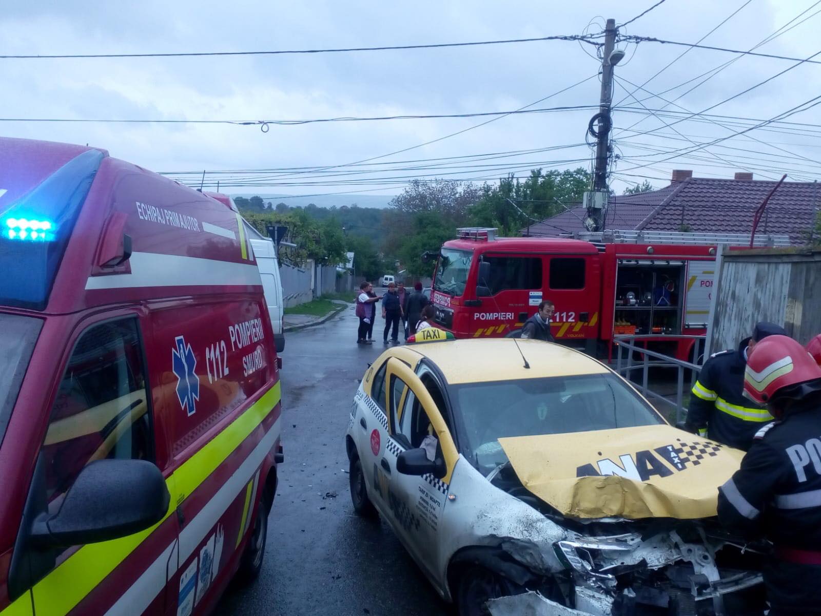 Accident cu victimă încarcerată