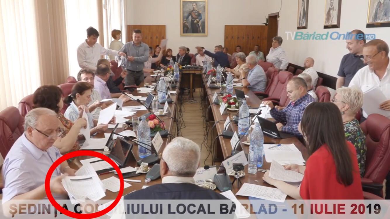 FOTO&VIDEO “Scopul scuză mijloacele” valabil în scandalul terenurilor