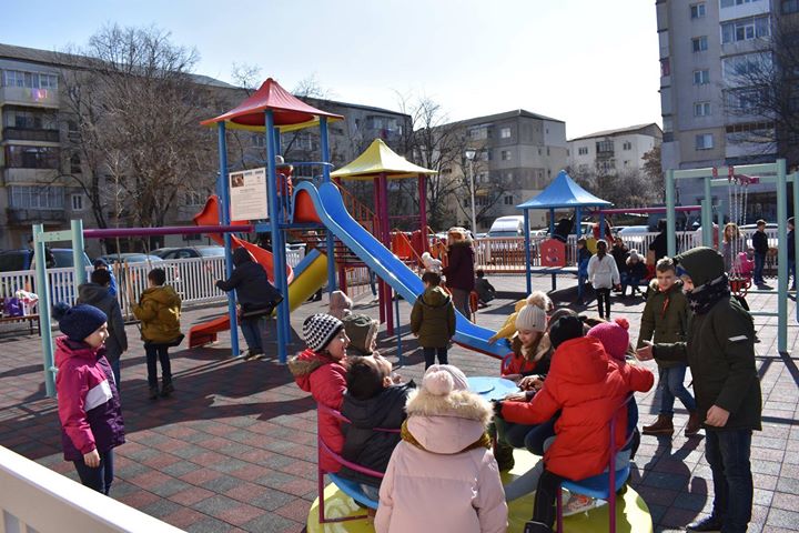 Mărțișoare pentru prichindeii bârlădeni