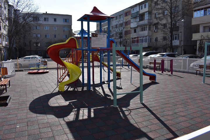 Mărțișoare pentru prichindeii bârlădeni