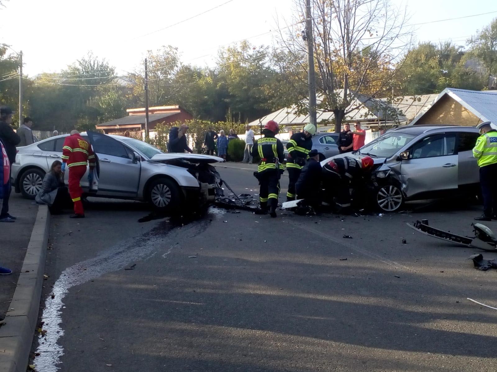 (Foto)Accident cu victime lângă centrul de dializă