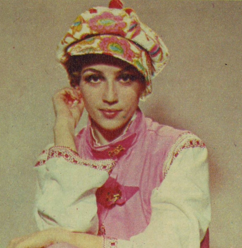 Corina Chiriac este o cântăreață de muzică ușoară