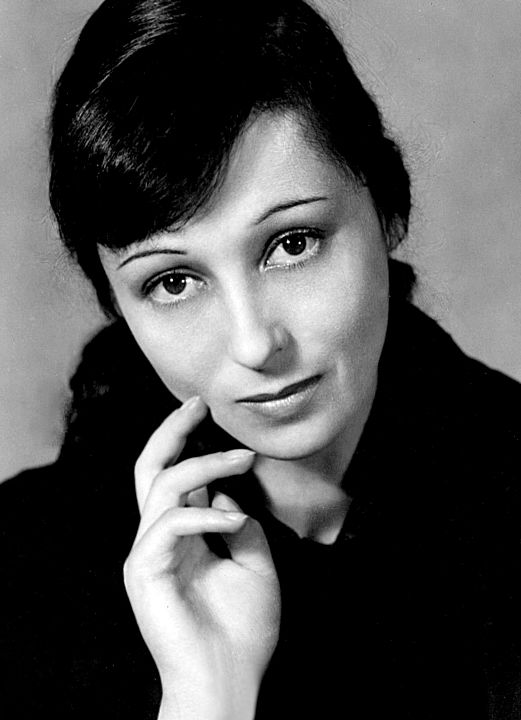 Luise Rainer 
