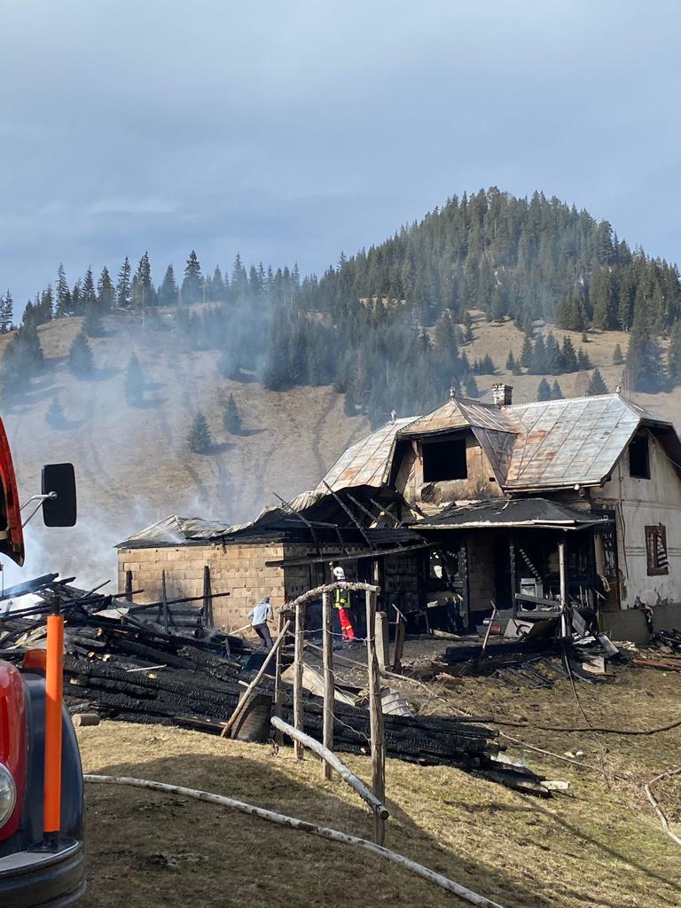 Incendiu în Botuș