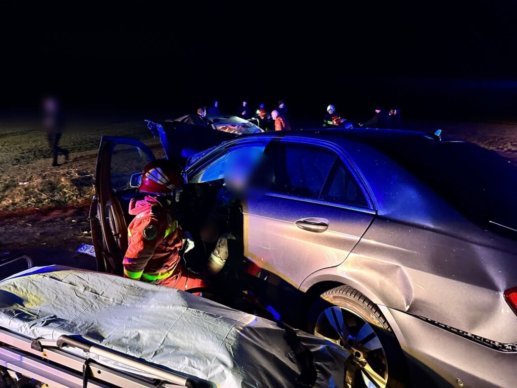 Accident cu o persoană decedată și alta grav rănită