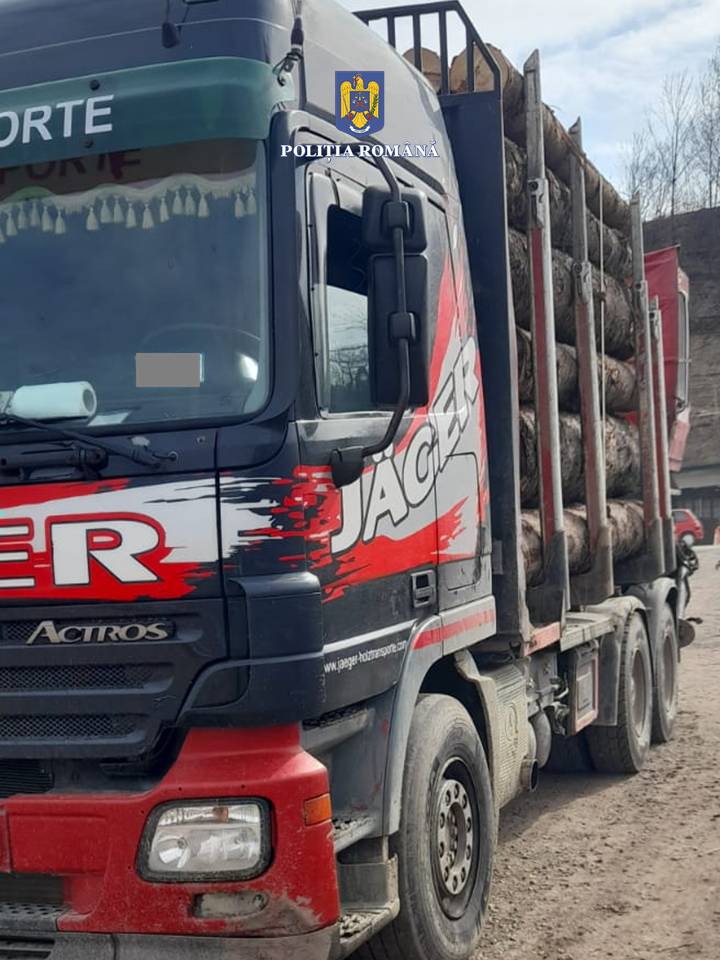 Un vehicul de mare tonaj a fost confiscat 