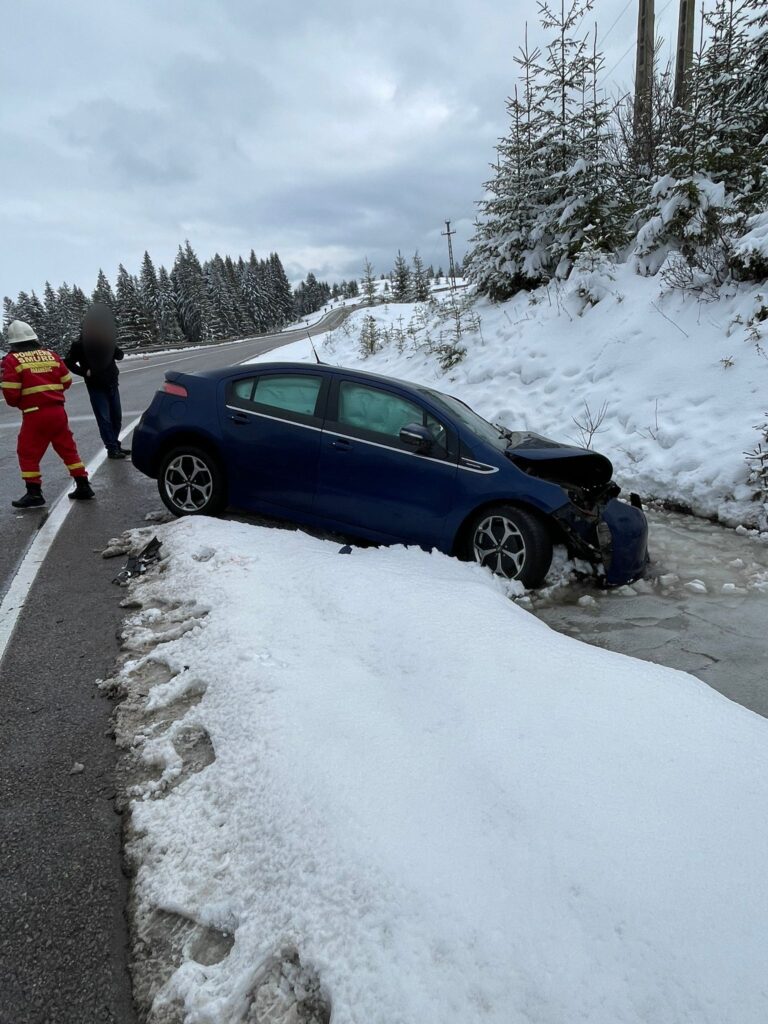 Accident rutier în zona Pasului Tihuța