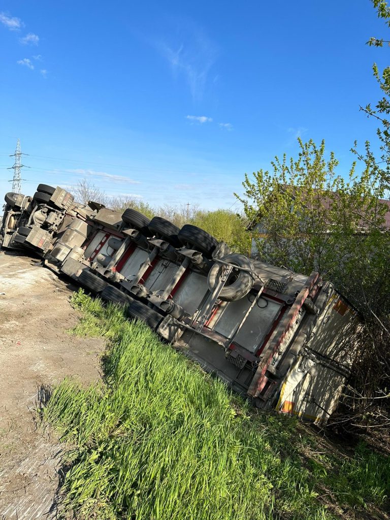 Autotren încărcat cu semințe de floarea soarelui