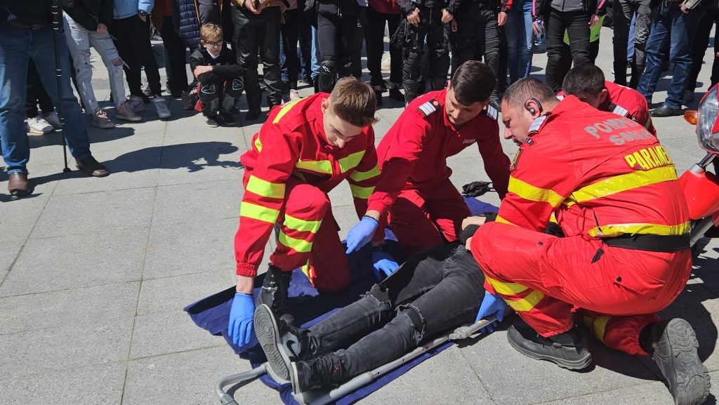 exercițiu practic de intervenție în caz de accident cu motocicliști