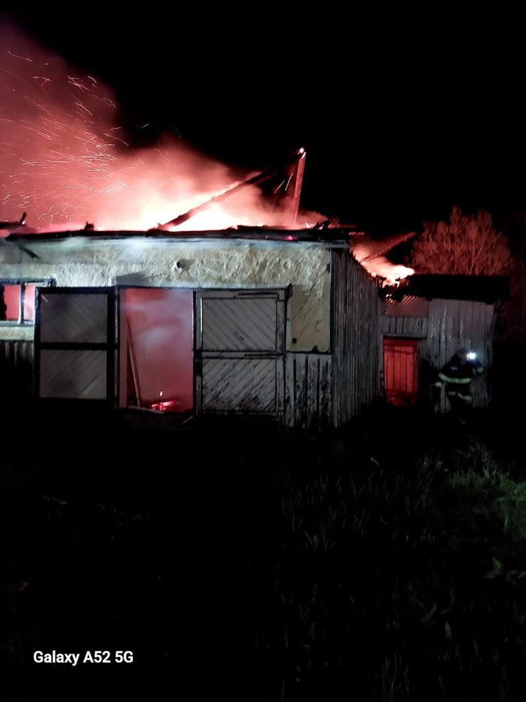 Incendiu într-o gospodărie din Dorna Candrenilor