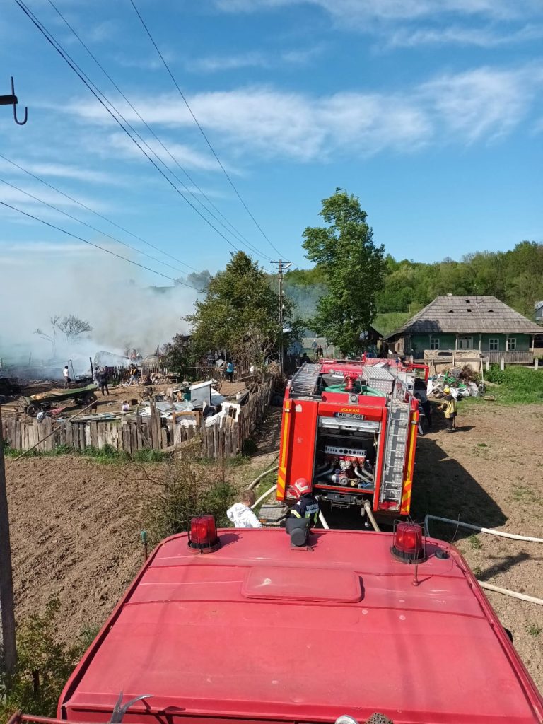 Incendiu în localitatea Arbore