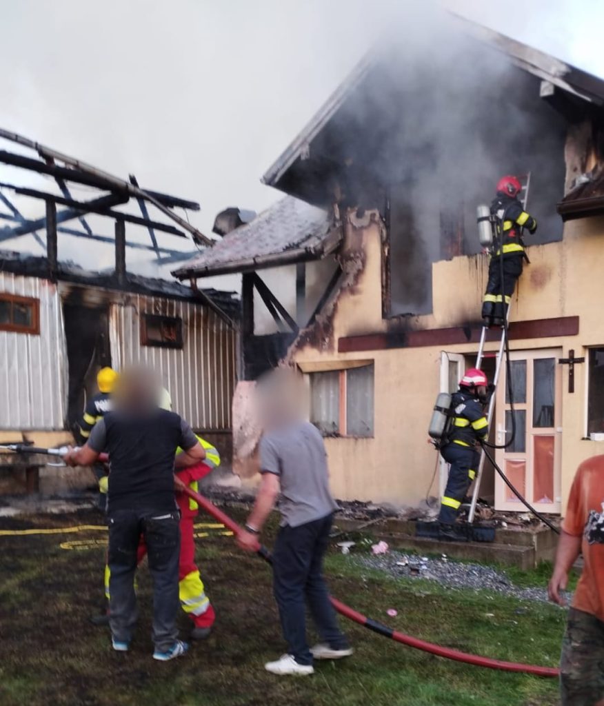 Incendiu izbucnit într-o gospodărie din localitatea Bălăceana Incendiu izbucnit într-o gospodărie din localitatea Bălăceana