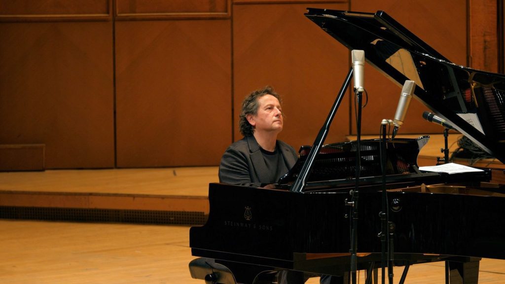 Program Mozart cu Horia Mihail