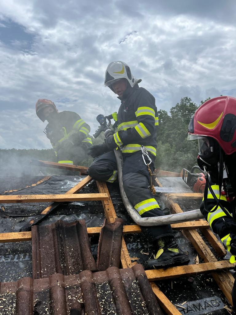 Incendiu la o locuință de pe strada Pădurea Dumbrava