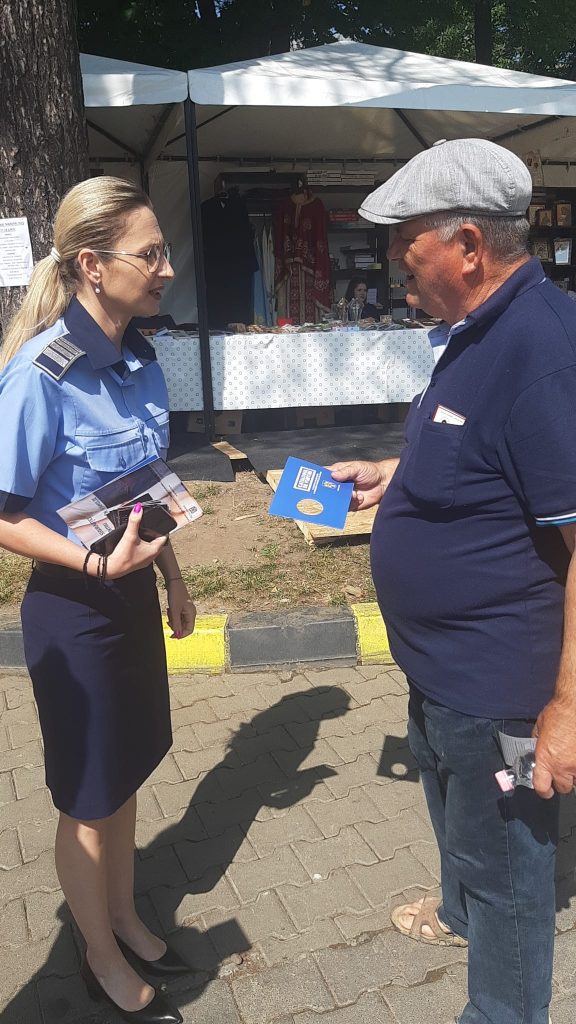 Polițiștii de prevenire prezenți în principalele locații 