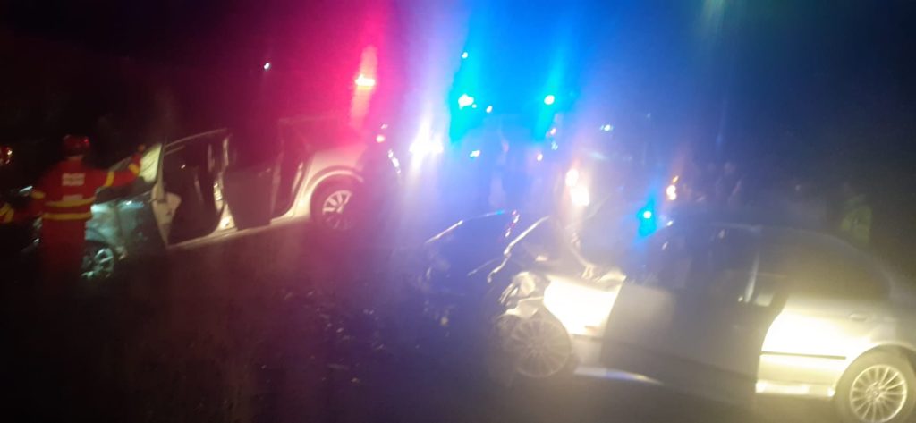 Accident rutier cu două autoturisme implicate în localitatea Părhăuți 