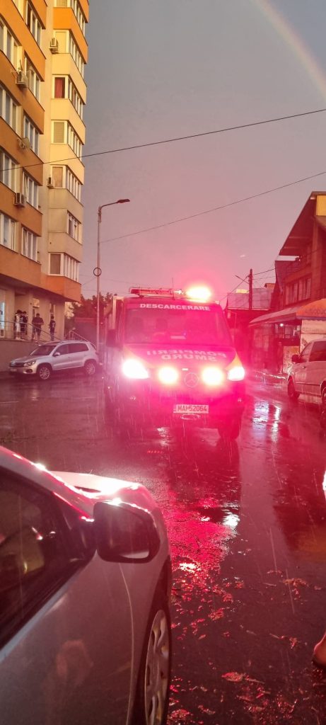 42 de apeluri la 112, în urma fenomenelor meteorologice prognozate din Suceava