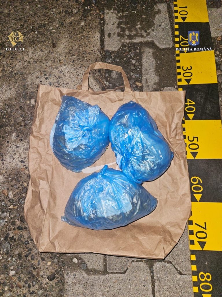 Mureș: un bărbat este cercetat pentru trafic de droguri de risc și mare risc