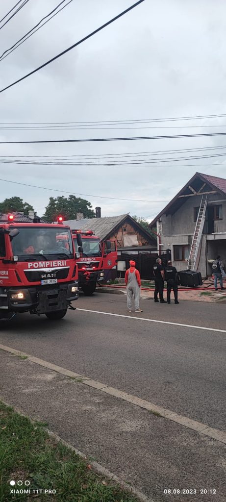 Incendiu la o gospodărie, în municipiul Suceava