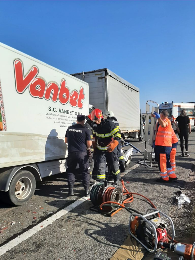 Accident rutier la Sălcioara, s-au tamponat trei autoturisme