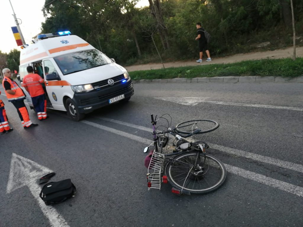 Biciclist rănit în accident rutier în Bârlad Biciclist rănit în accident rutier în Bârlad