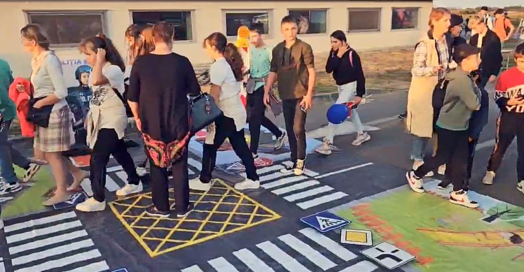 Poliția Brașov a fost prezentă la „Noaptea Cercetătorilor Europeni” Poliția Brașov a fost prezentă la „Noaptea Cercetătorilor Europeni”