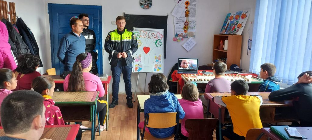 Mureș: Activitățile pe linia siguranței în școli continuă