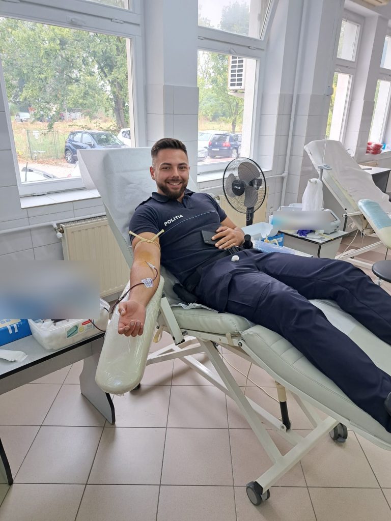 Polițiștii mureșeni au donat sânge în cadrul Campaniei „Eu donez”