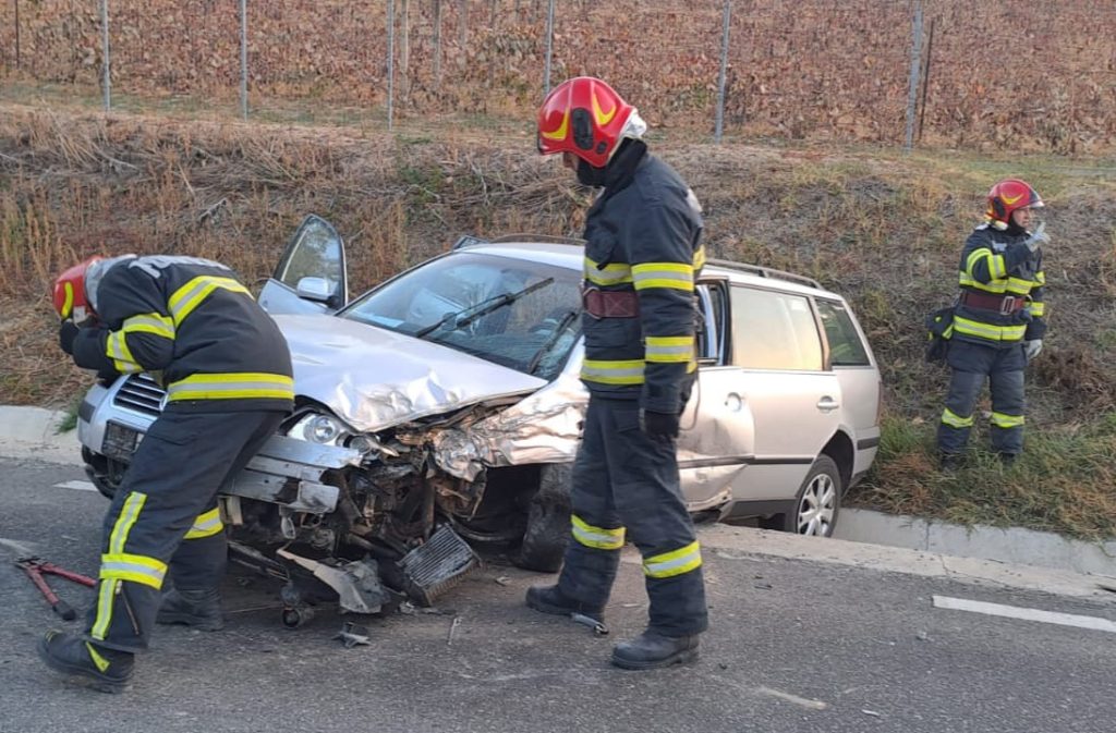 Accident rutier produs pe DN 15D, în localitatea Mărășeni, comuna Ștefan cel Mare