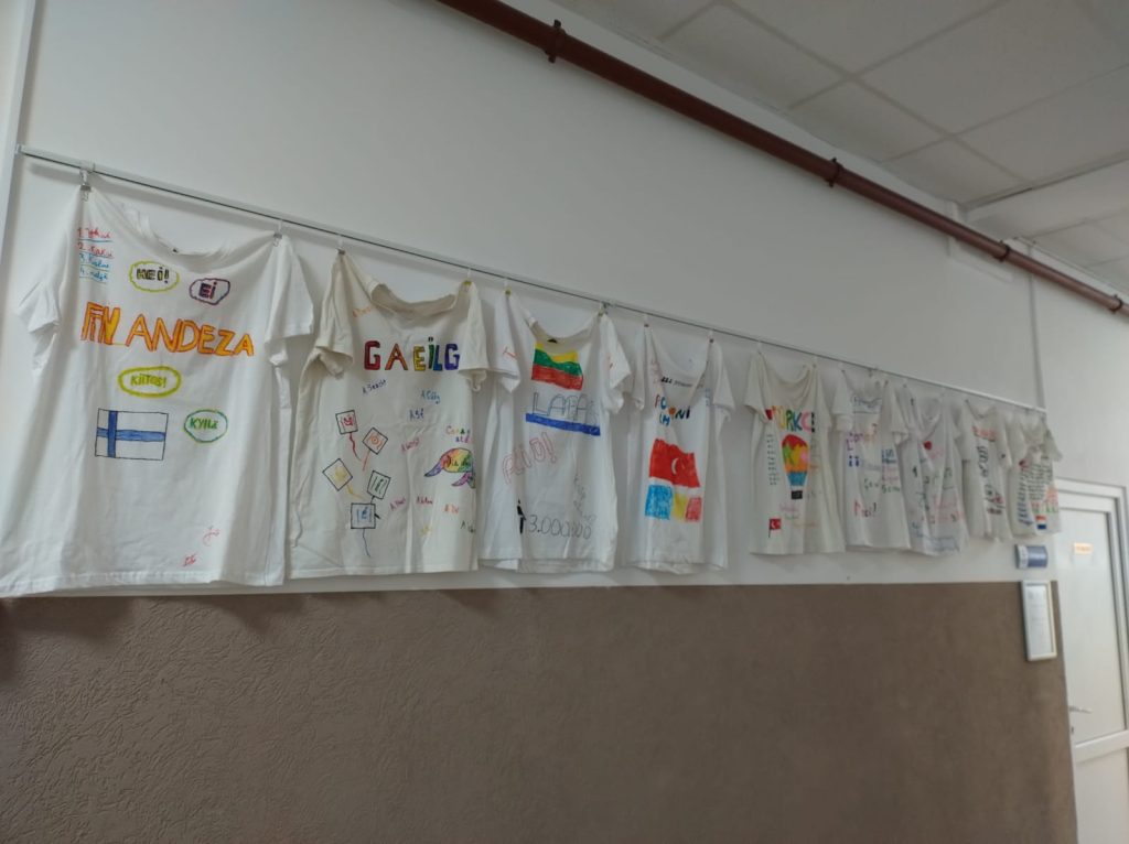 Ziua Europeană a Limbilor a fost sărbătorită la Liceul Tehnologic „Mihai Eminescu” Dumbrăveni, printr-un exercițiu de dictare