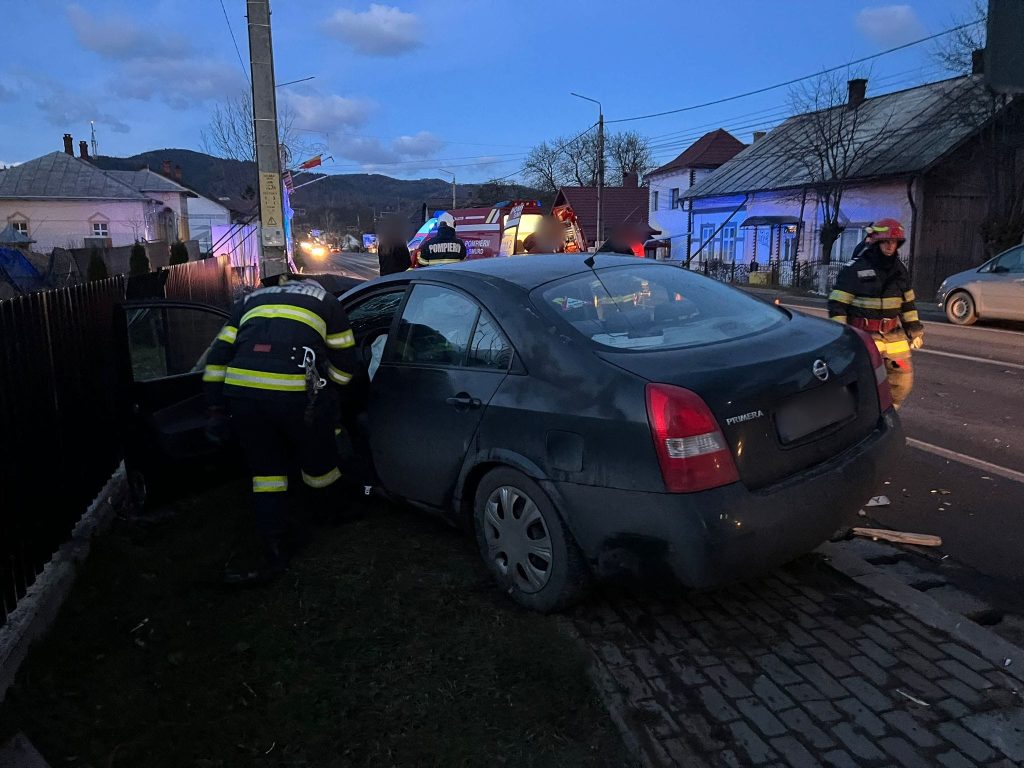 Accident rutier între un autoturism și un atelaj hipo în Bucșoaia