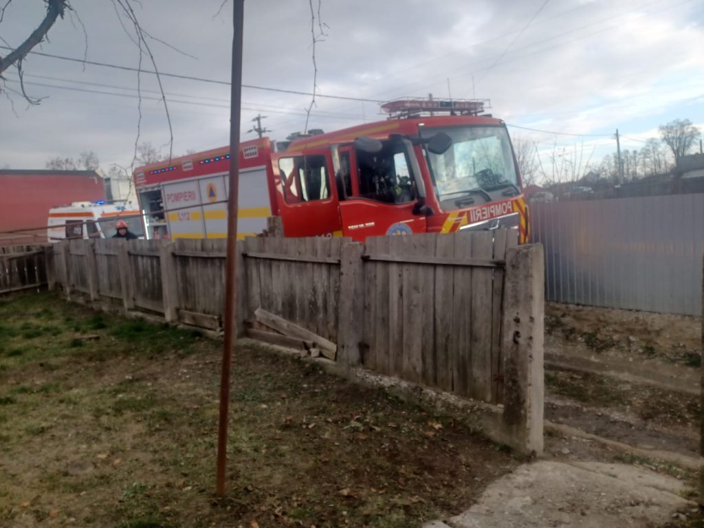 Incendiu la o casă din Drăgușeni, cu o victimă decedată 