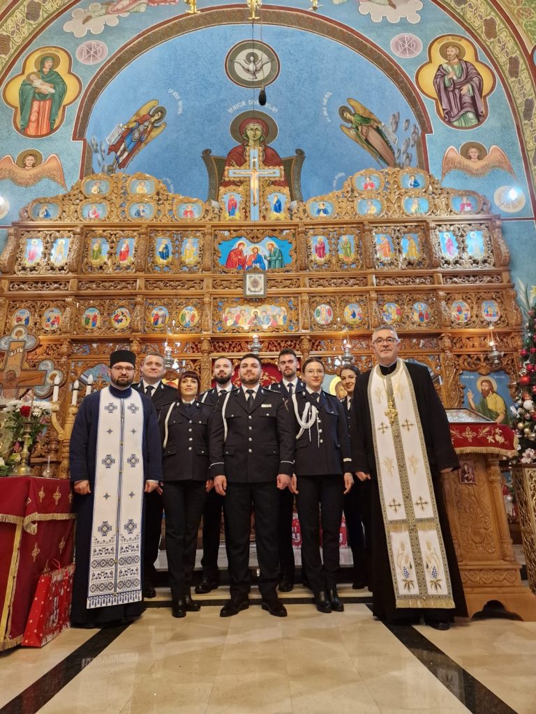 I.P.J. Mureș: Colindă în semn de recunoștință