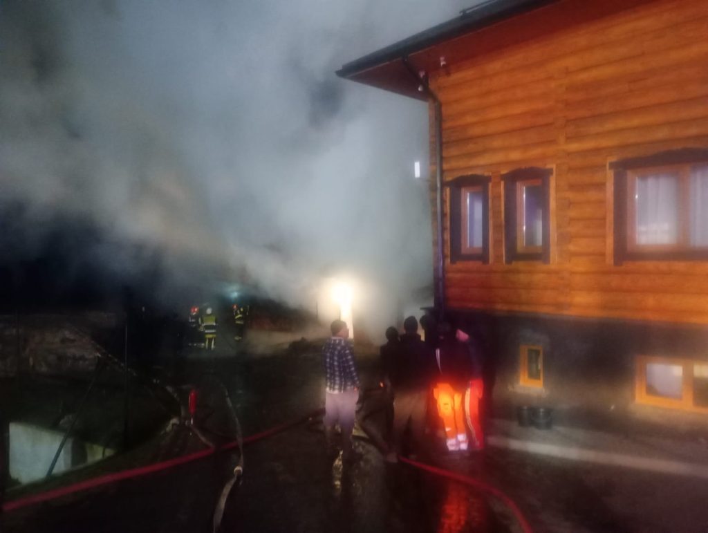 Incendiu izbucnit la o anexă a Școlii Gimnaziale din localitatea Găinești