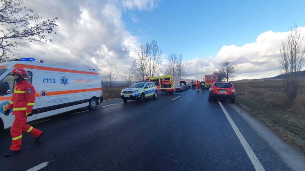 Carambol cu trei autoturisme implicate pe raza localității Dănila DN2
