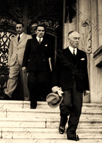 În căutarea păcii în 1943, la mijloc de ianuarie... 