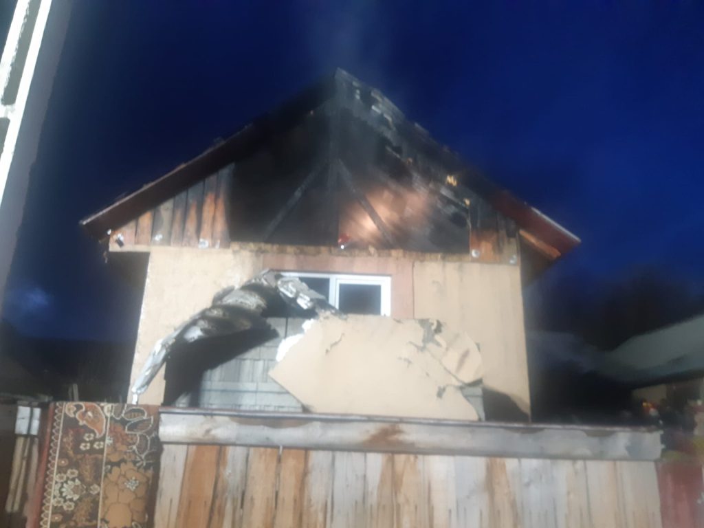 Un incendiu a izbucnit la o casă de locuit din comuna Pătrăuți
