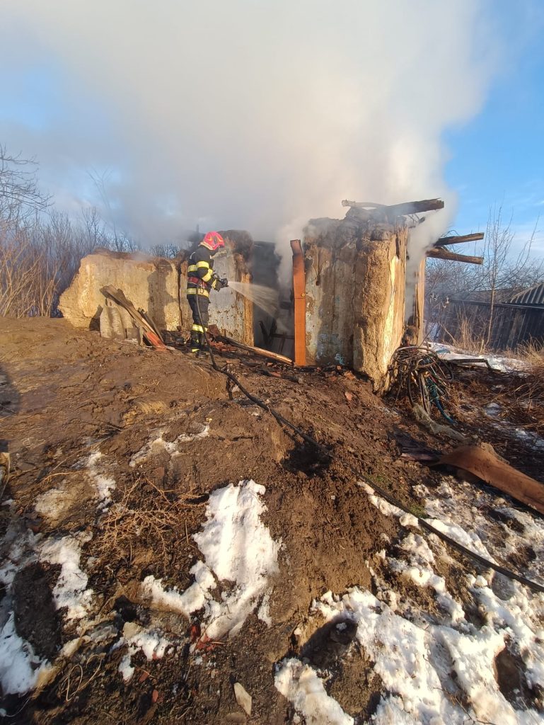 Incendiu devastator la o locuință din Murgeni Incendiu devastator la o locuință din Murgeni