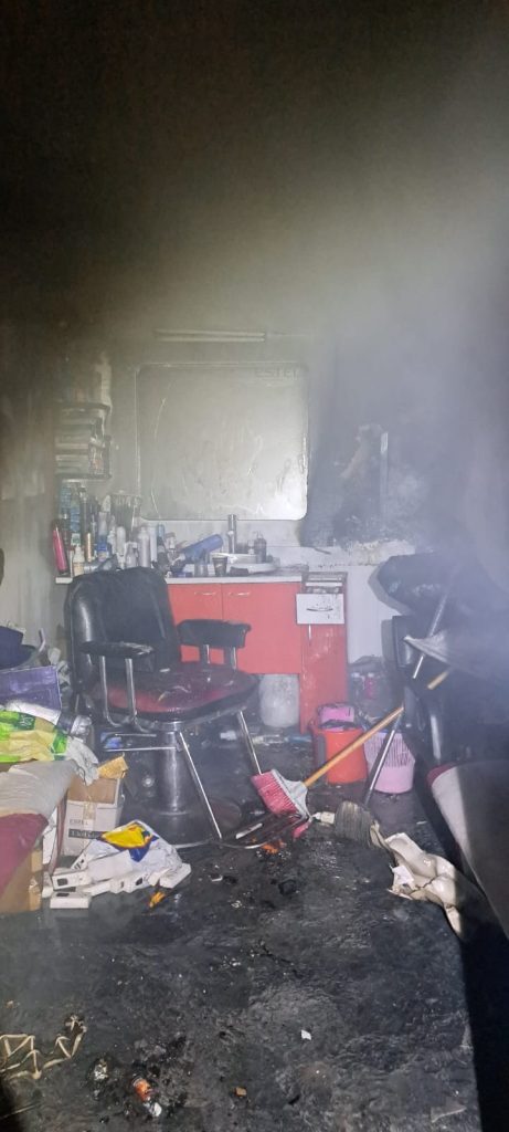 Incendiu la o frizerie din Bârlad