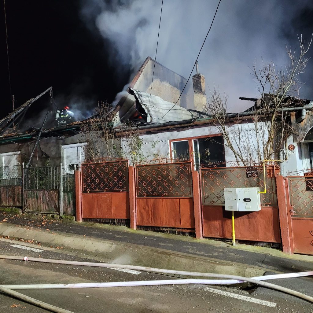 Incendii în Mureș: Intervenții prompte ale pompierilor