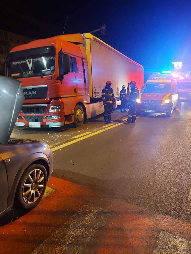 Pompierii mureșeni au intervenit joi, 21 martie 2024, la un accident rutier în Sighișoara 